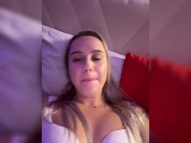 PrettyKatea live cam on BongaCams
