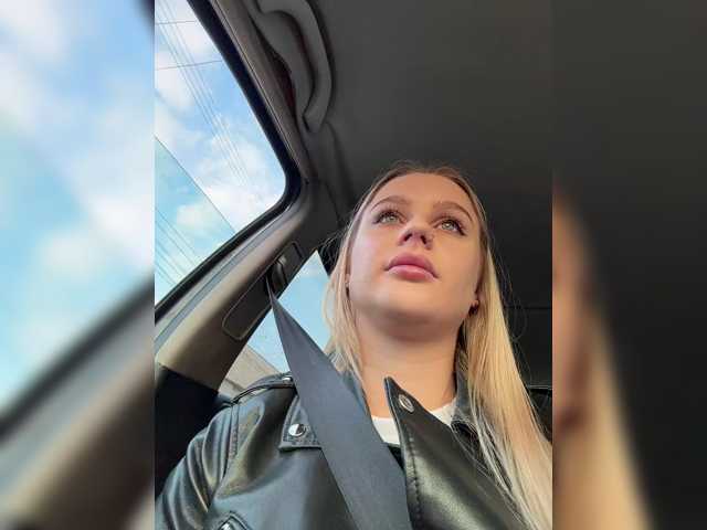_Katrinka_ live cam preview