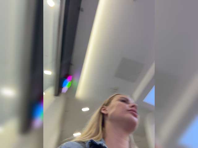 PrettyKatea live cam on BongaCams