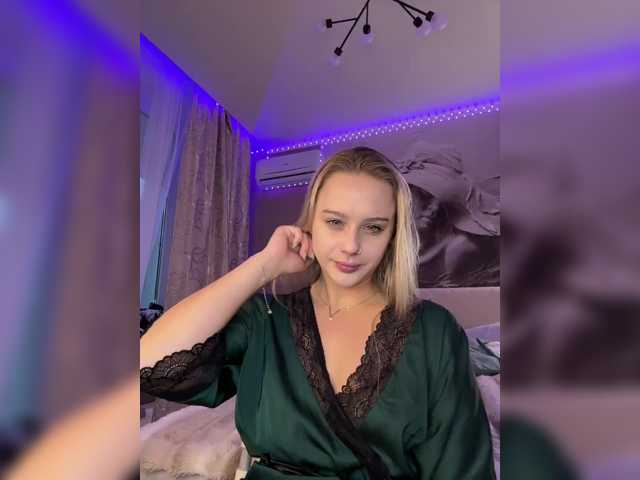 _Katrinka_ live cam preview