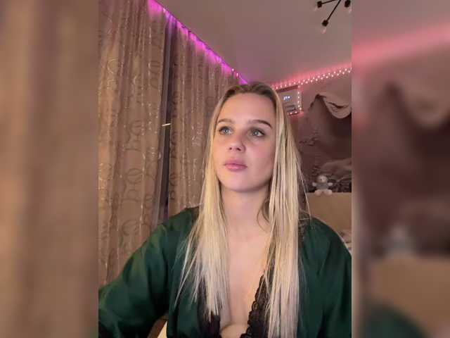 _Katrinka_ live cam preview