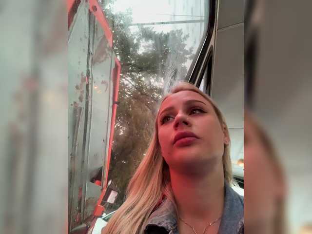 PrettyKatea live cam on BongaCams