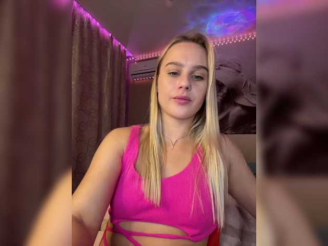 PrettyKatea, live now on BongaCams