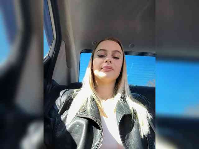 Live stream of PrettyKatea