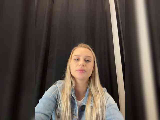PrettyKatea Live Webcam on BongaCams