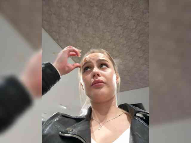 Live stream of PrettyKatea