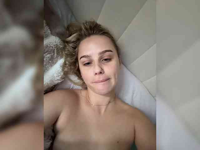 PrettyKatea Live Webcam on BongaCams