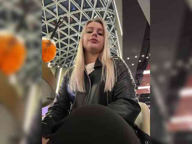 Model: _Katrinka_
