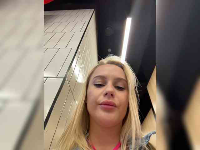 Model: _Katrinka_
