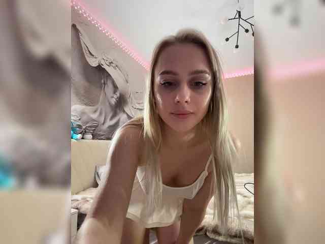 PrettyKatea Live Webcam on BongaCams