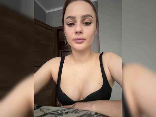 Mẫu này đang trực tiếp. PrettyKatea