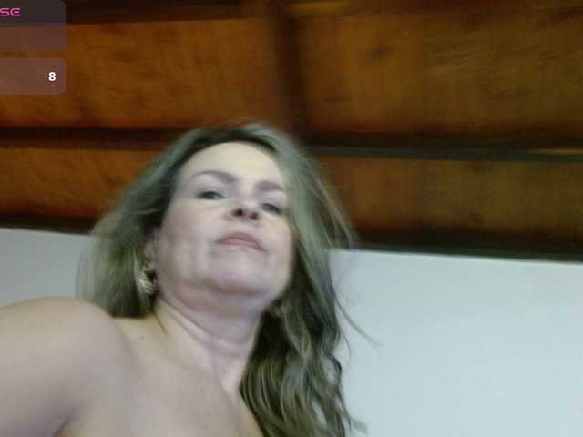 DannyXXXmom live cam on BongaCams