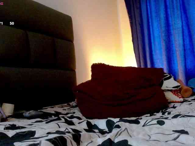 DannyXXXmom webcam