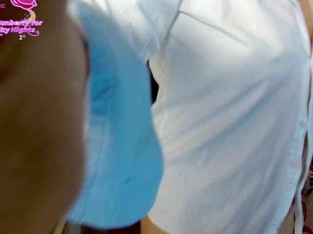 DannyXXXmom webcam