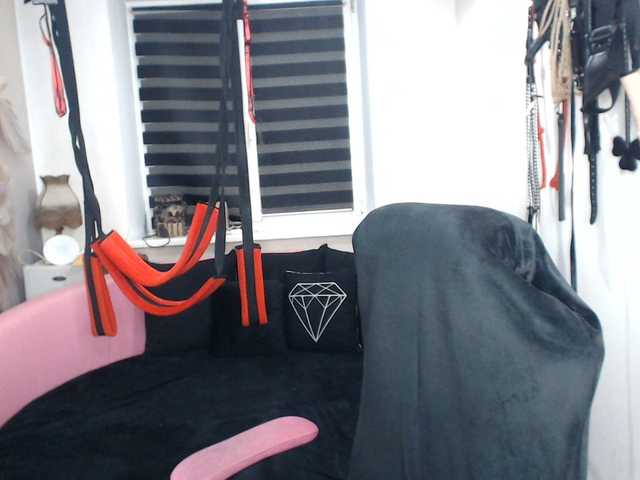 missGODDESS live cam on BongaCams