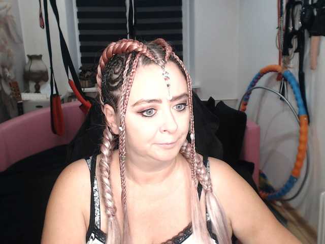 missGODDESS live cam preview