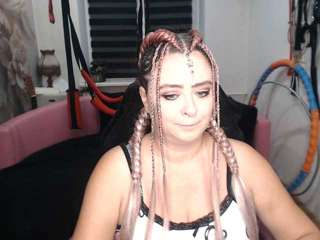 missGODDESS live cam on BongaCams