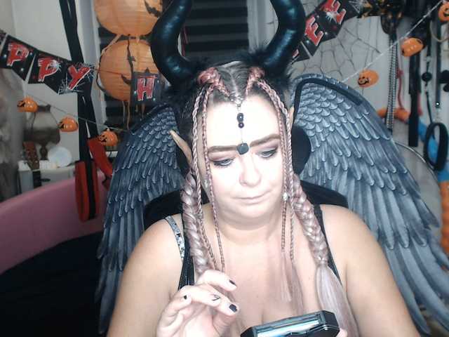 missGODDESS live cam on BongaCams