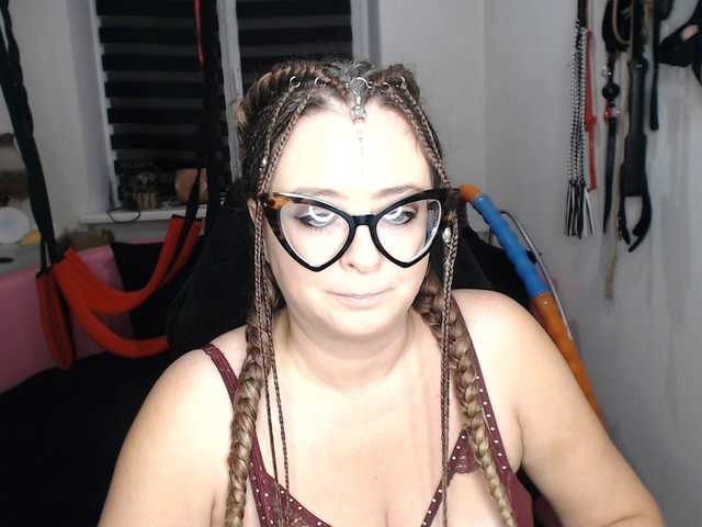 missGODDESS live webcam show