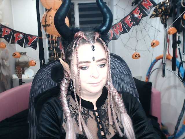 missGODDESS live cam on BongaCams
