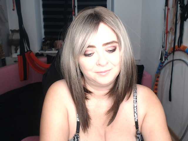 missGODDESS live cam on BongaCams