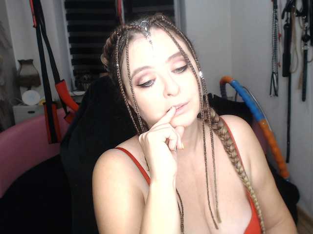 missGODDESS live webcam show