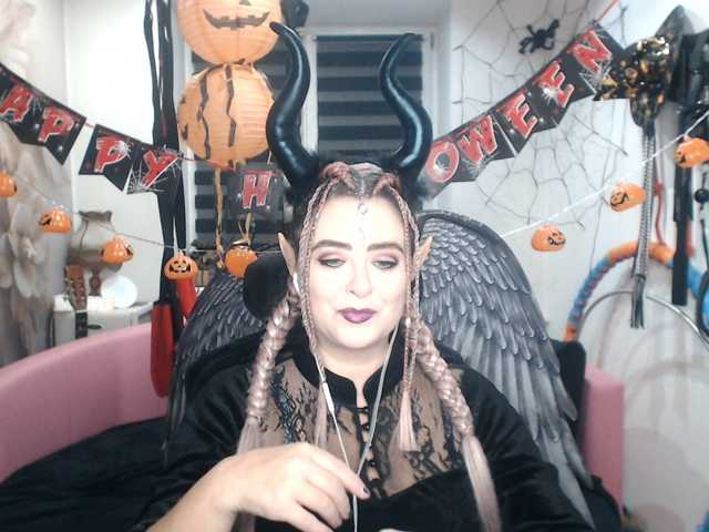 missGODDESS live cam on BongaCams