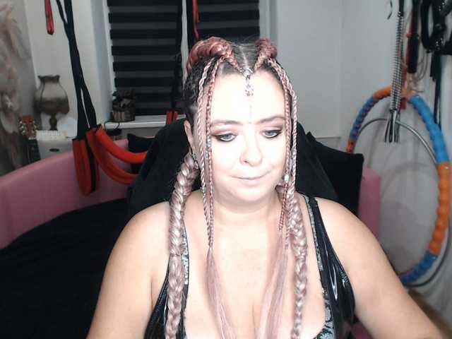 missGODDESS live cam preview
