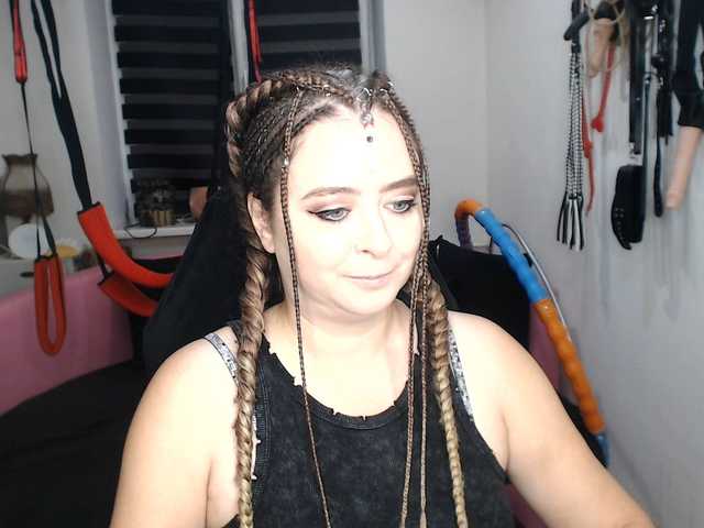 missGODDESS live cam on BongaCams
