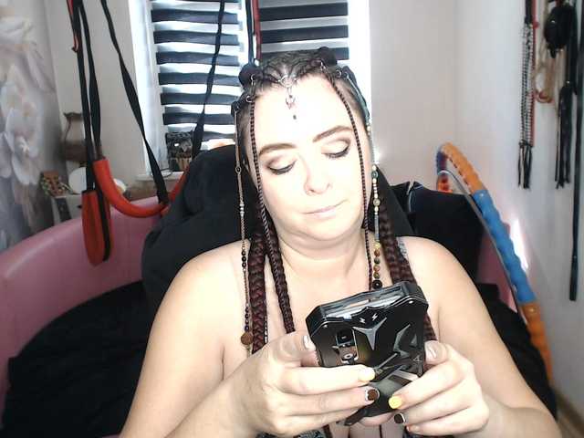 missGODDESS live cam on BongaCams