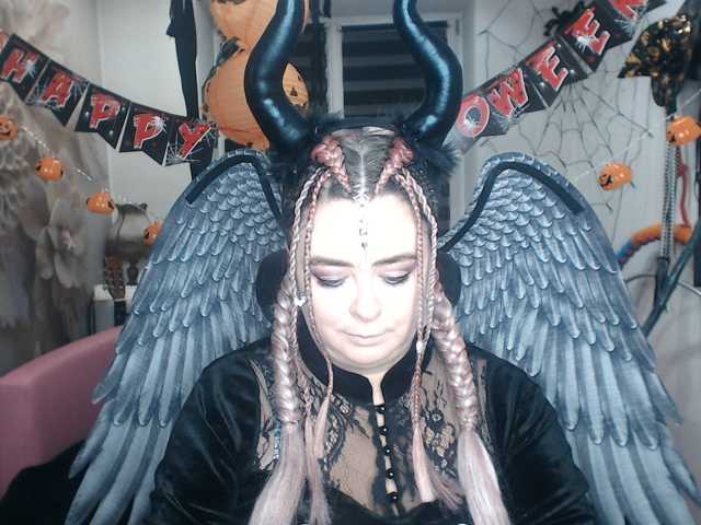 missGODDESS live cam on BongaCams