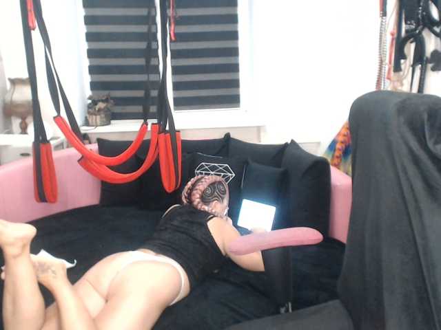 missGODDESS live cam on BongaCams