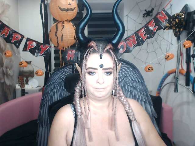 missGODDESS live cam on BongaCams