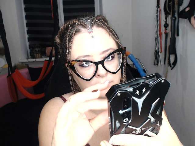 missGODDESS live webcam show