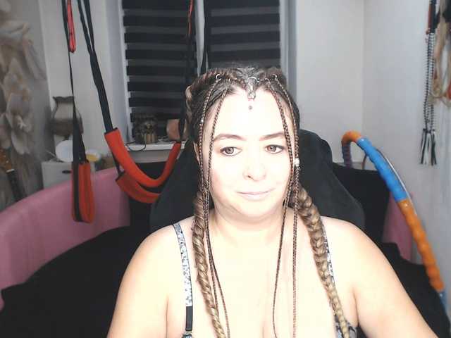 missGODDESS live cam on BongaCams