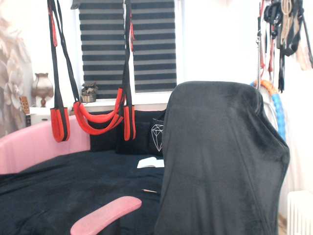 missGODDESS live cam on BongaCams