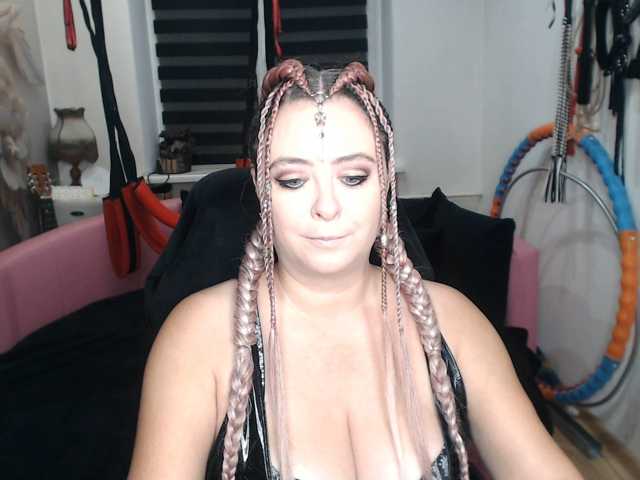 missGODDESS live cam preview