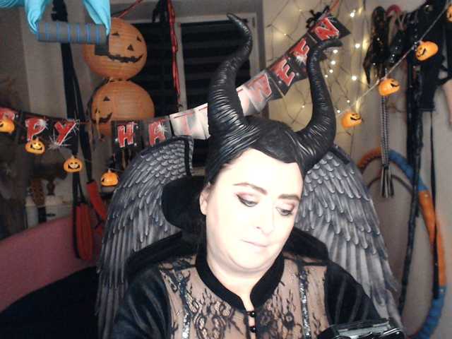 missGODDESS live cam on BongaCams