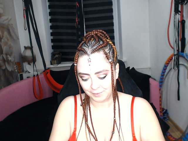 missGODDESS live cam on BongaCams