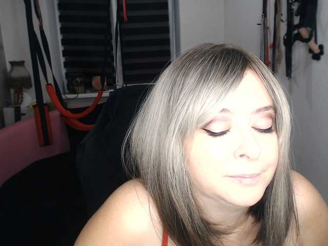 missGODDESS live webcam show
