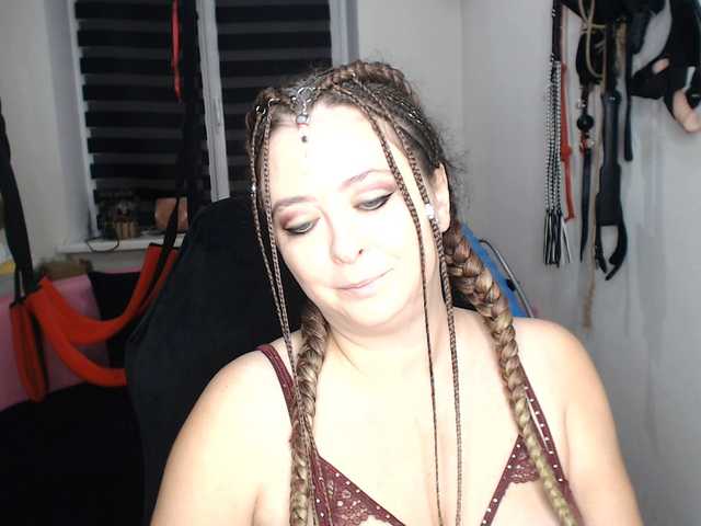 missGODDESS live webcam show