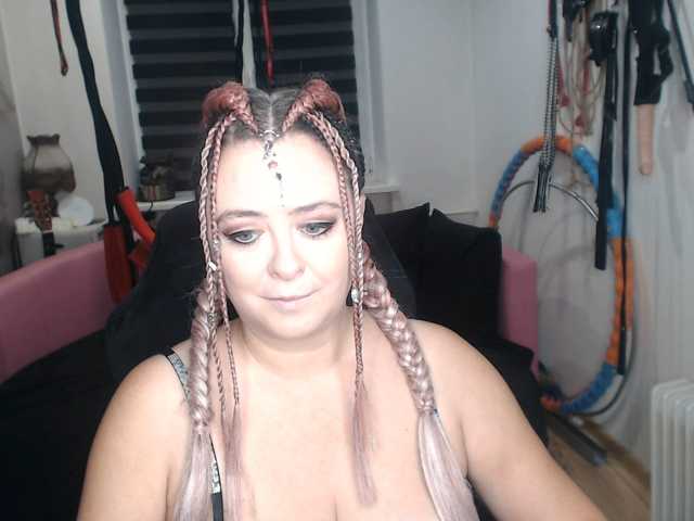 missGODDESS live cam on BongaCams