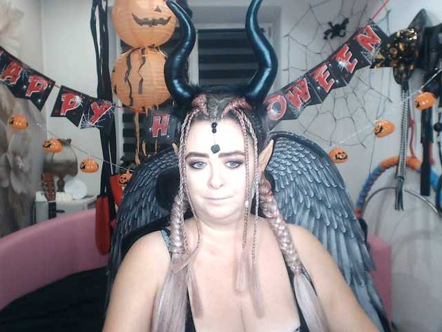 missGODDESS live cam on BongaCams