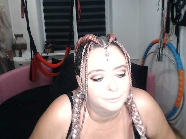 missGODDESS live cam on BongaCams