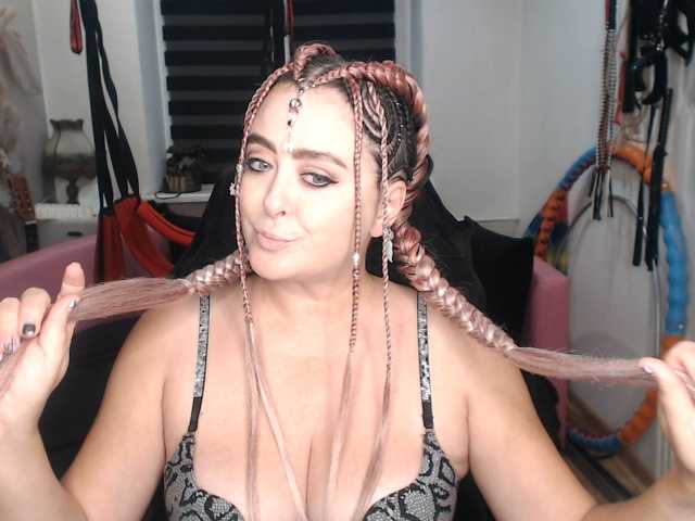missGODDESS live cam preview