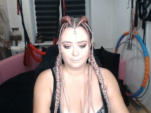 missGODDESS live cam on BongaCams