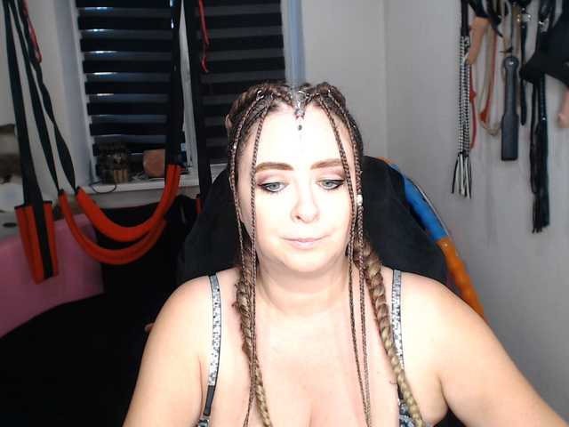 missGODDESS live cam on BongaCams