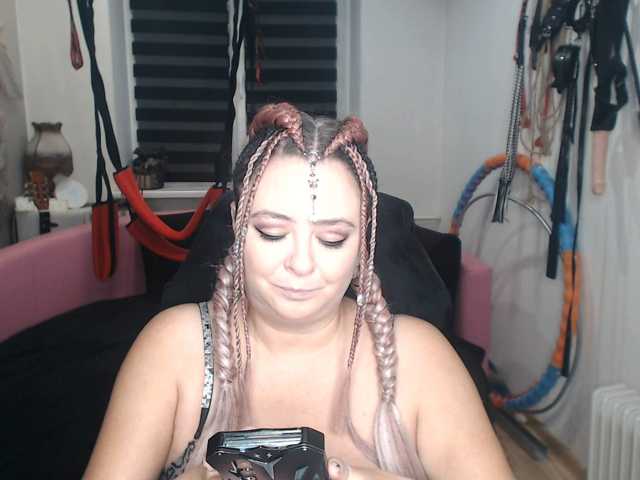 missGODDESS live cam on BongaCams