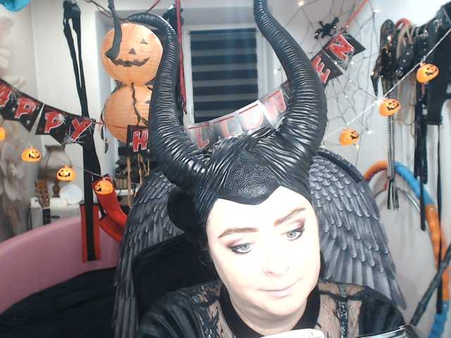 missGODDESS live cam on BongaCams