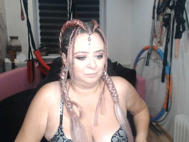missGODDESS live cam on BongaCams